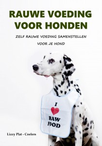 Boek rauwe voeding voor honden van Lizzy Plat-Coeler
