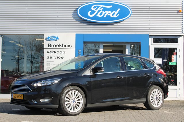 ford-focus-1-0-125pk-titanium-navi-clima-cruise-parkeersensoren-voorruitverwarming-aut-i[1].jpg